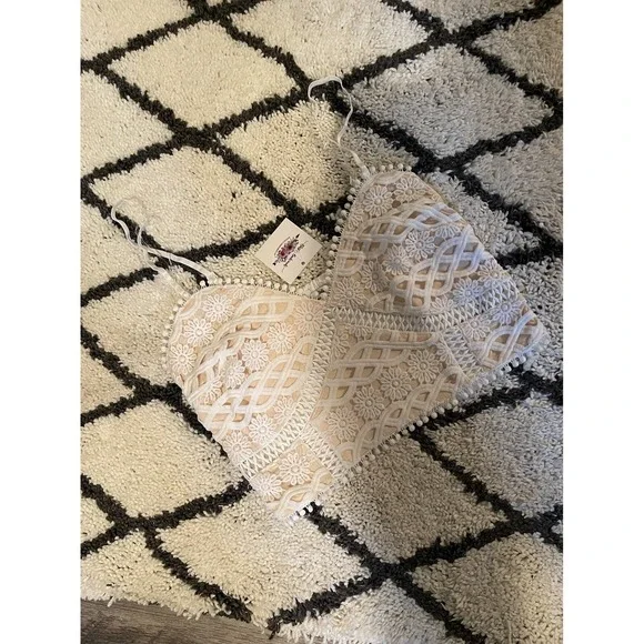 Listicle henley crochet lace bralette small white beige Intimates Boho NWT - Picture 1 of 2